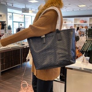 Michael Kors Tote